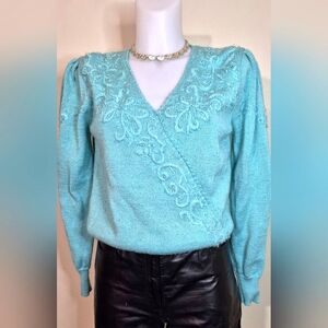 Beautiful Vintage Green Blue Embroidered Beaded V Neck Sweater Jaclyn Smith